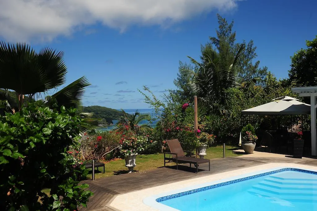 Residence Monte-Cristo Anse Boileau 0*,